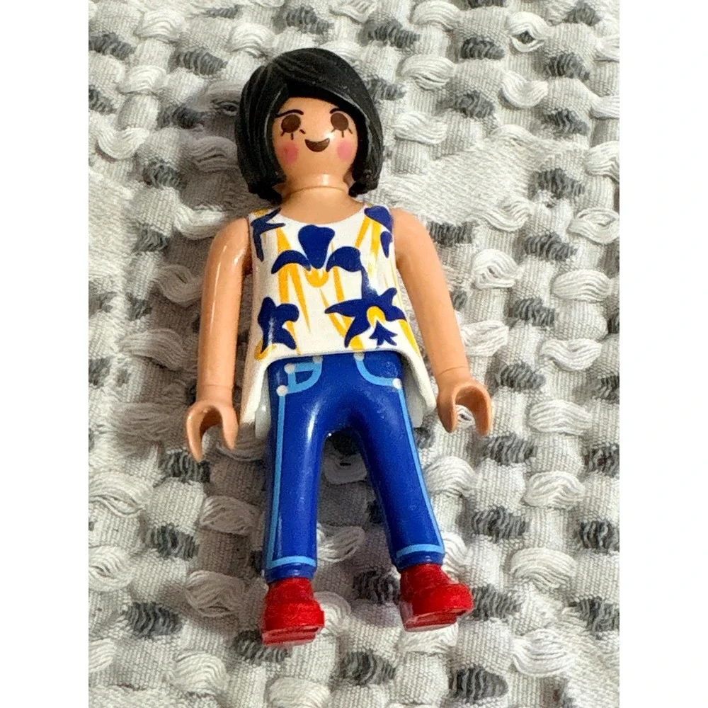 Playmobil female figure